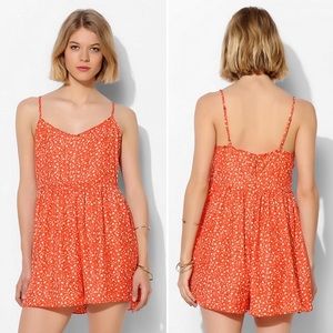 Urban Outfitters | Kimchi Blue Floral Flowy Romper